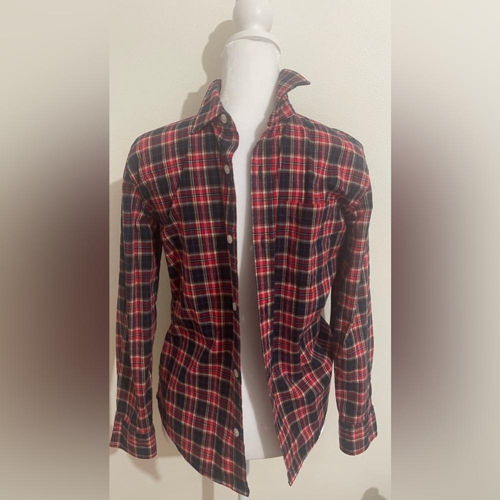 Old Navy, plaid Red and Black button down shirt, Medium 10-12.